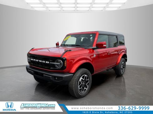 Used 2024 Ford Bronco Outer Banks AWD/4WD image 1