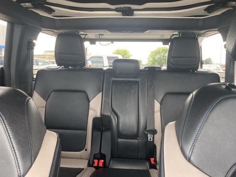 Used 2024 Ford Bronco Wildtrak AWD/4WD image 17