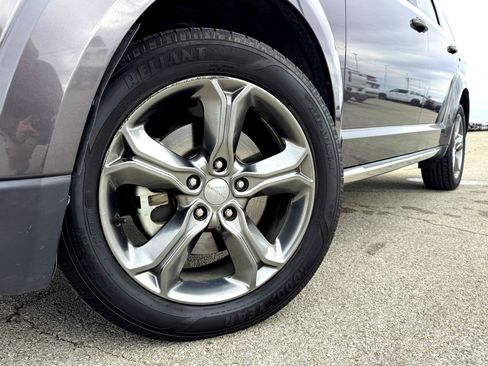 Used 2017 Dodge Journey Crossroad image 2