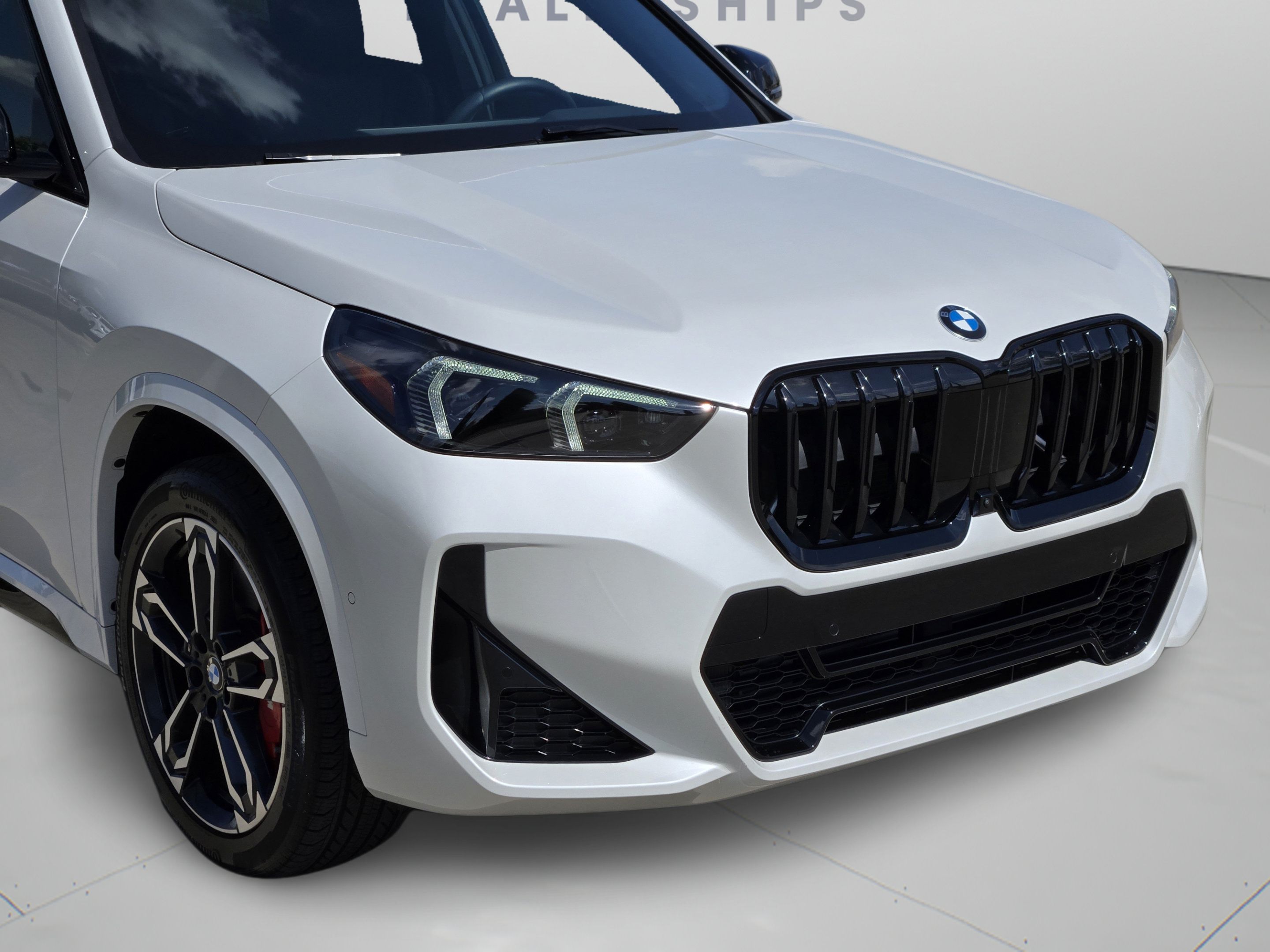 Used 2025 BMW X1 xDrive28i w/ Premium Package AWD/4WD image 9