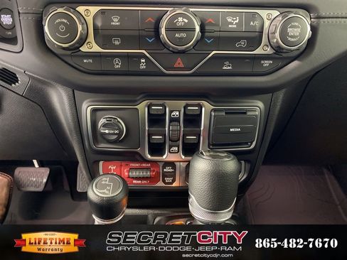 New 2026 Jeep Wrangler Unlimited Rubicon w/ Steel Bumper Group image 24