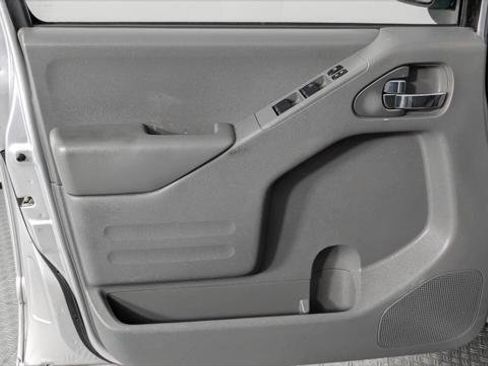 Used 2019 Nissan Frontier SV RWD image 13