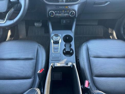 Certified 2022 Ford Escape SEL image 17