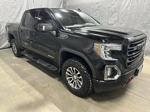 Used 2020 GMC Sierra 1500 AT4 w/ AT4 Premium Package image 1