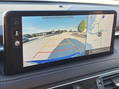 Used 2023 Genesis G70 2.0T image 23