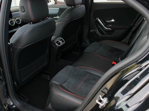 Used 2022 Mercedes-Benz A 220 image 17