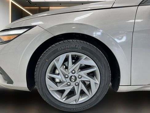 Certified 2024 Hyundai Elantra SEL FWD image 9
