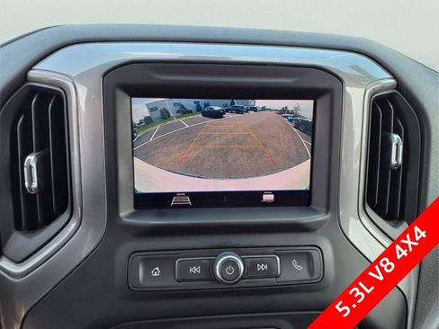 Used 2019 Chevrolet Silverado 1500 Custom w/ Custom Max Trailering Package AWD/4WD image 14
