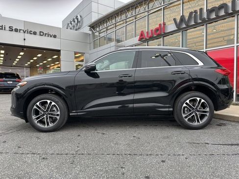 New 2025 Audi Q5 Premium image 2