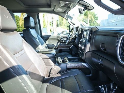 Used 2022 GMC Sierra 3500 Denali w/ Denali Ultimate Package image 27