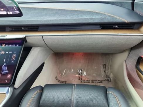 Used 2022 Lucid Air Grand Touring image 36