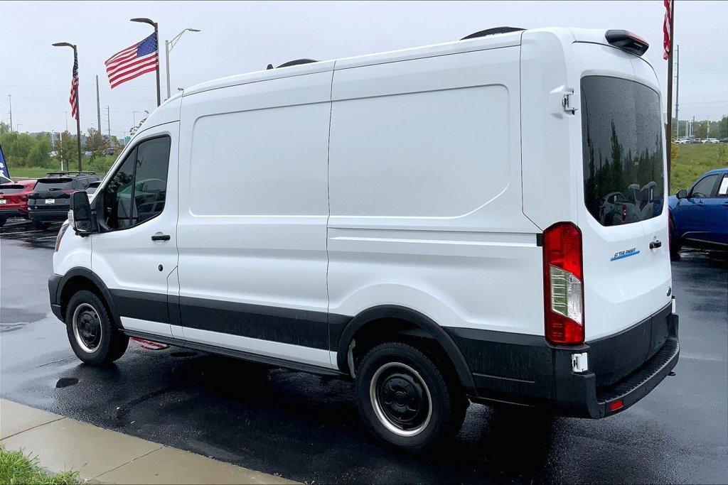 Used 2023 Ford E-Transit Medium Roof RWD image 2
