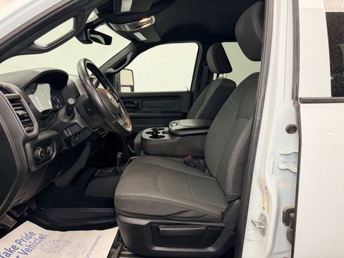 Used 2024 RAM 2500 Tradesman w/ Snow Chief Group AWD/4WD image 3