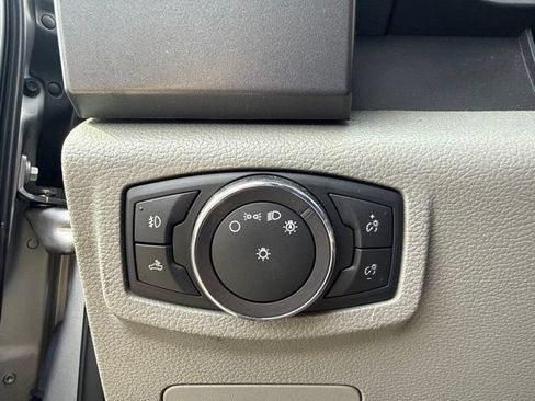 Used 2019 Ford F150 XLT AWD/4WD image 16