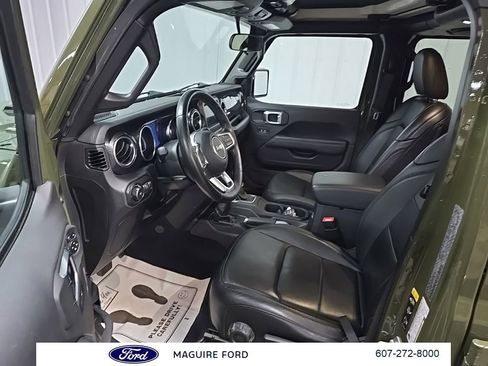 Used 2021 Jeep Wrangler Unlimited Sahara image 31