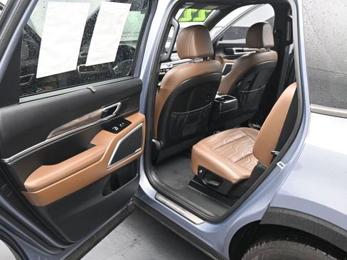 Used 2022 Kia Telluride SX w/ SX Prestige Package AWD/4WD image 26