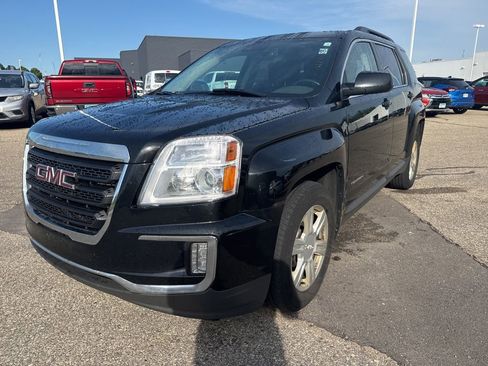 Used 2016 GMC Terrain SLE w/ Driver Alert Package I AWD/4WD image 3