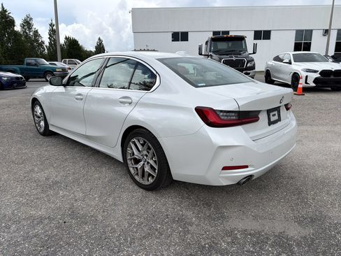 Certified 2025 BMW 330i Sedan w/ Convenience Package RWD image 8