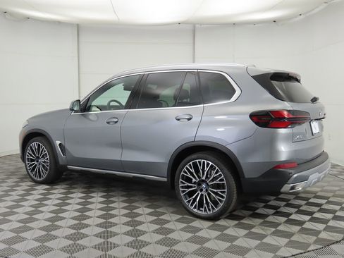 New 2026 BMW X5 xDrive40i image 7