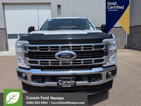 Used 2023 Ford F350 XLT w/ FX4 Off-Road Package AWD/4WD image 10