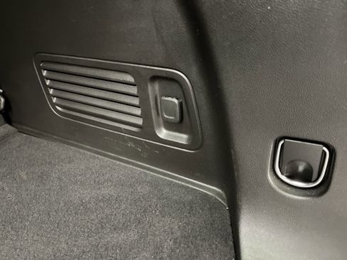 Certified 2023 Buick Enclave Essence w/ Experience Buick Package image 34