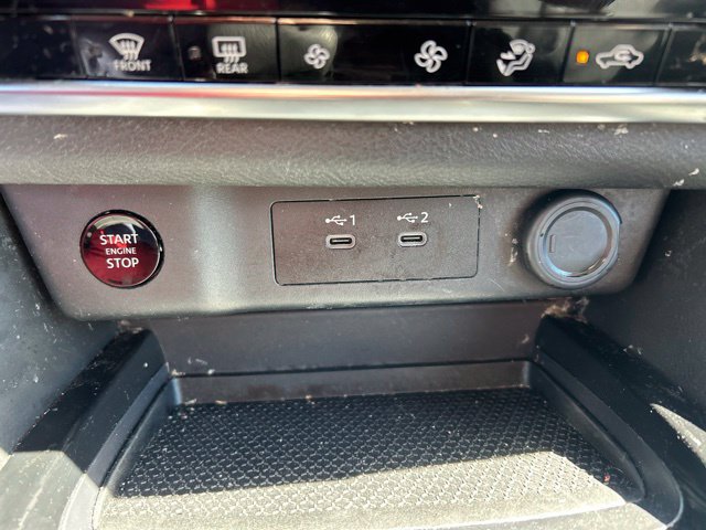 Used 2024 Nissan Rogue SV AWD/4WD image 17