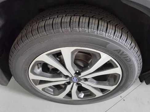 Used 2024 Subaru Forester Limited AWD/4WD image 11
