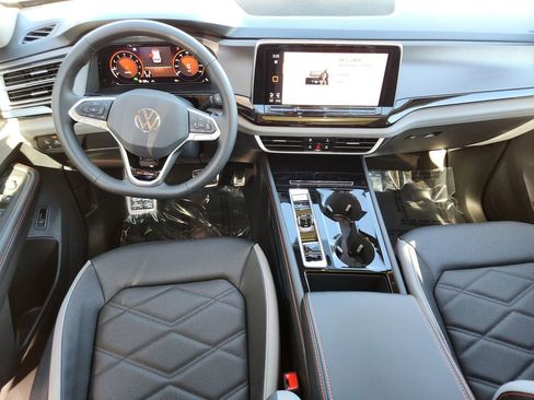 New 2026 Volkswagen Atlas Peak Edition AWD/4WD image 15