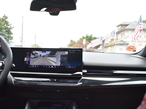 Used 2026 BMW 530i RWD image 30