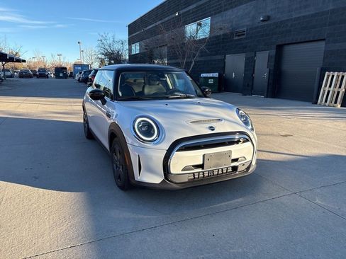 Used 2024 MINI Cooper SE image 7