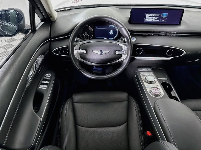 Used 2023 Genesis GV70 2.5T w/ Select Package AWD/4WD image 22
