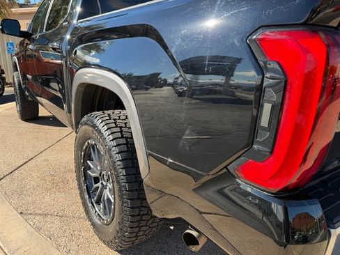 Used 2025 Toyota Tundra Limited image 23