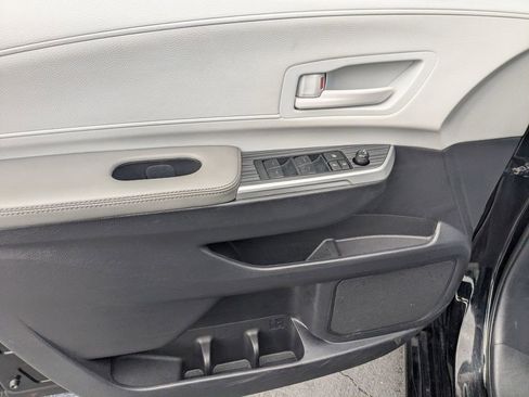 Used 2025 Toyota Sienna LE image 22