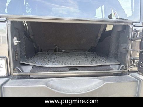 Used 2018 Jeep Wrangler Unlimited Sport S AWD/4WD image 18