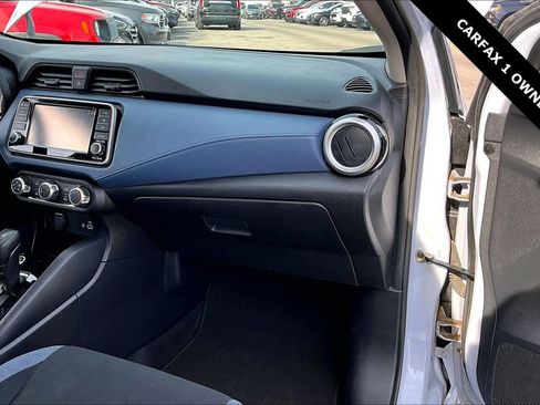 Used 2024 Nissan Versa SV w/ Trunk Package image 25