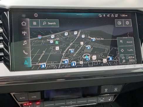 Used 2023 Audi Q4 e-tron Premium Plus w/ Premium Plus image 5