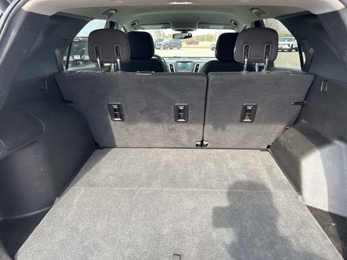 Used 2018 Chevrolet Equinox LT image 38