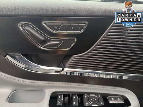 Used 2022 Lincoln Corsair Reserve w/ Equipment Group 201A image 18