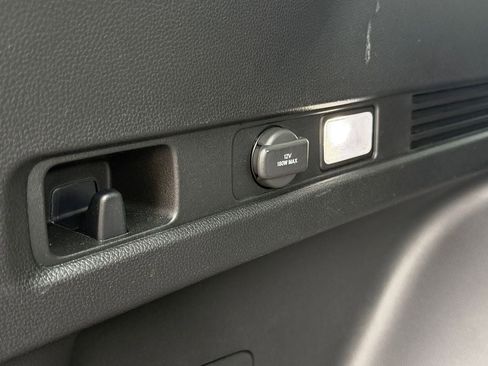 Used 2024 Honda CR-V LX image 30