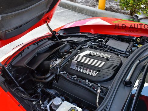 Used 2015 Chevrolet Corvette Z06 w/ 3LZ Preferred Equipment Group RWD image 43