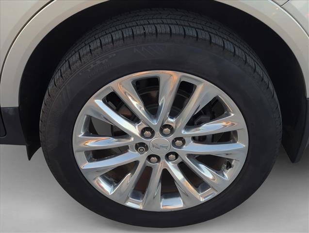 Used 2019 Cadillac XT5 Premium Luxury FWD image 7