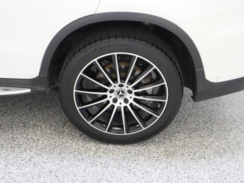 Used 2022 Mercedes-Benz GLC 300 image 10