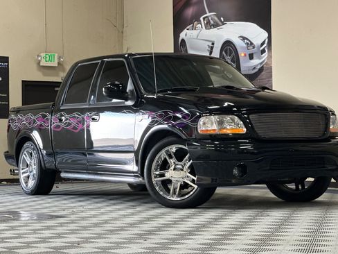 Used 2002 Ford F150 Harley-Davidson RWD image 2