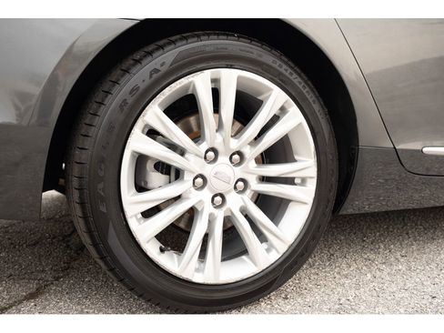 Used 2019 Cadillac XTS Luxury image 27