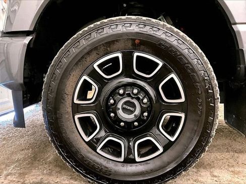 Certified 2025 Ford F350 Platinum AWD/4WD image 8
