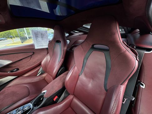 Used 2020 McLaren GT RWD image 21