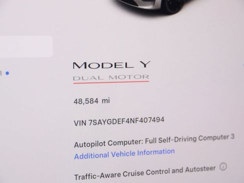Used 2022 Tesla Model Y Performance AWD/4WD image 33
