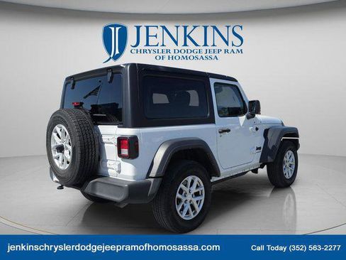 Certified 2023 Jeep Wrangler Sport AWD/4WD image 4