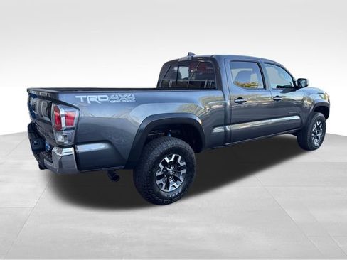 Used 2023 Toyota Tacoma TRD Off-Road w/ Black Out Package (TMS) AWD/4WD image 5