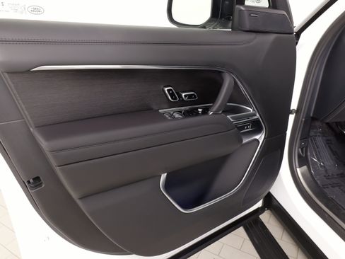 Used 2024 Land Rover Range Rover SE AWD/4WD image 27
